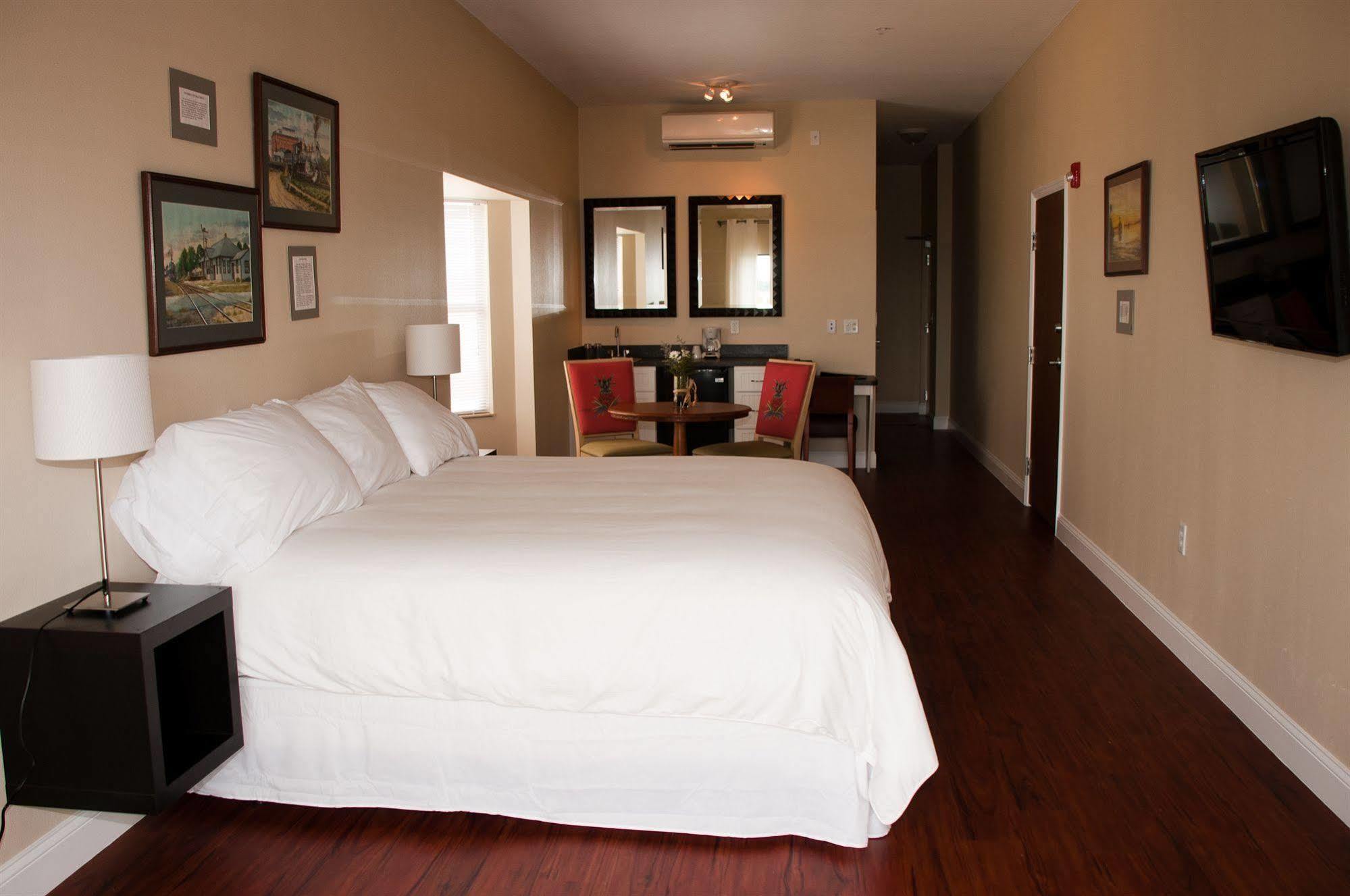Key West Resort - Lake Dora Tavares Buitenkant foto
